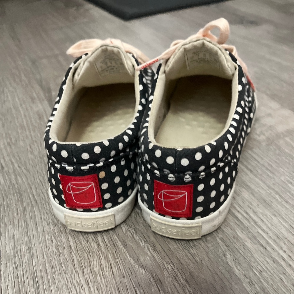 Shoes - Picture 2 of 2